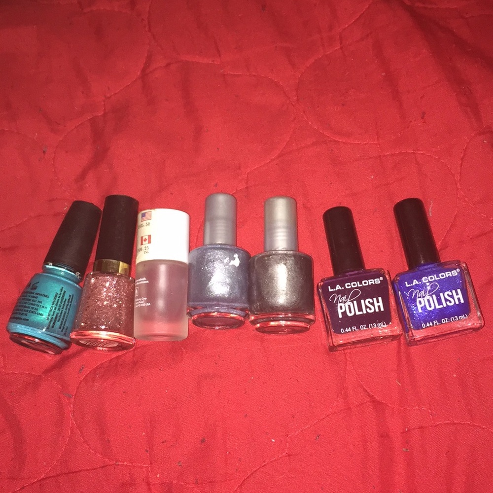 7 nail polishes